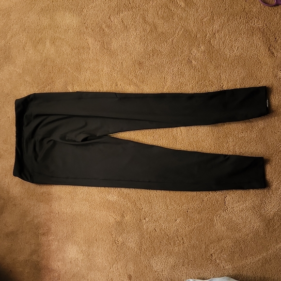 Hollister workout leggings - Picture 2 of 3